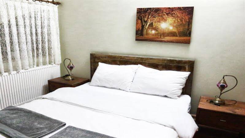 Uchisarstonehouse Hotel Nevşehir Ngoại thất bức ảnh