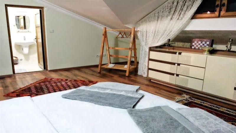 Uchisarstonehouse Hotel Nevşehir Ngoại thất bức ảnh